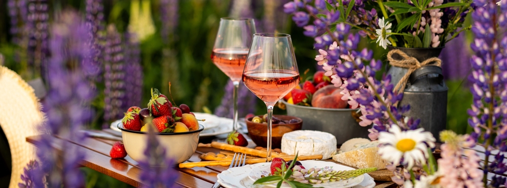 Чем и почему пахнет натуральное вино фото