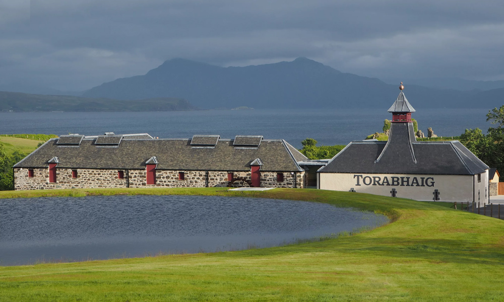 Односолодовый виски Торвег — обузданный торф с острова Скай 1000x600.jpg